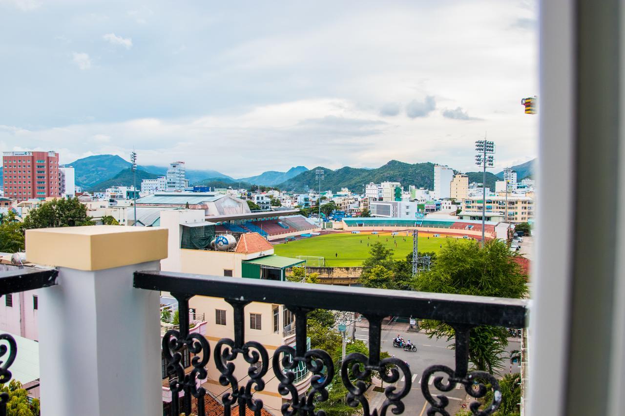 Maika Hotel Nha Trang Exterior foto